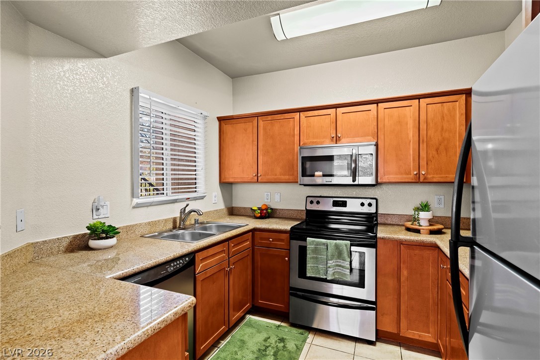 4400 S Jones Boulevard 1128