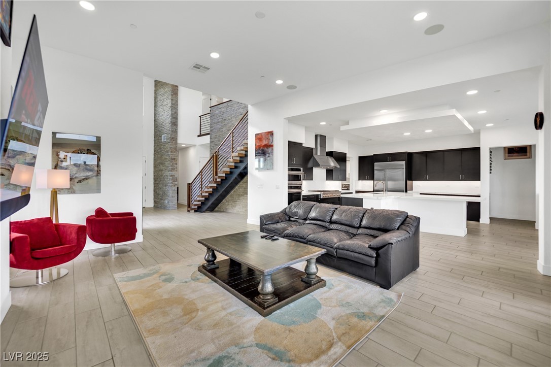 12556 Lilac Trail Avenue