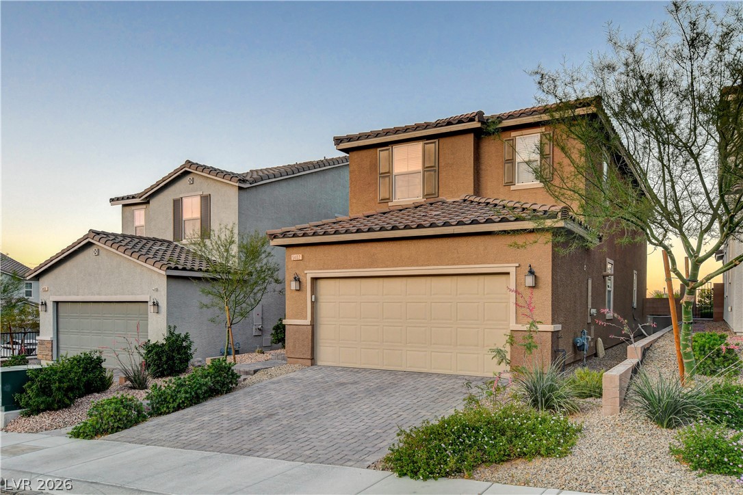 5402 Zacatin Court
