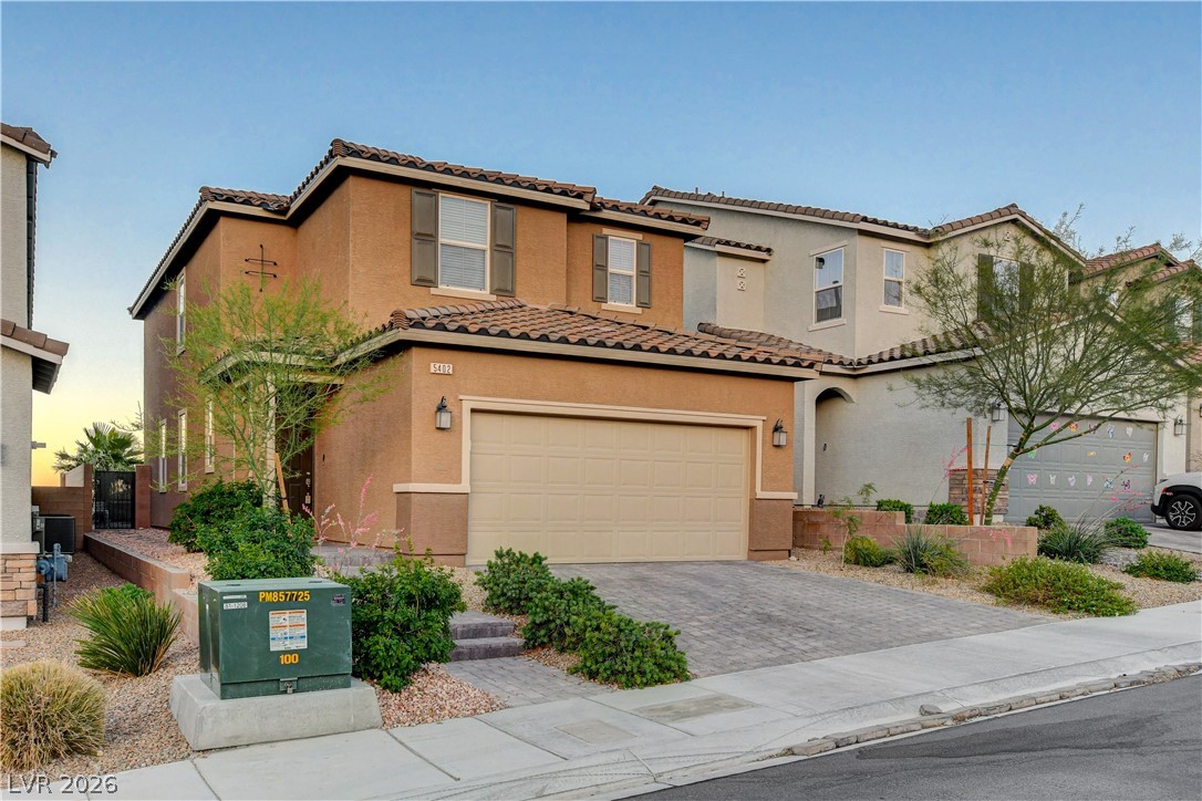 5402 Zacatin Court