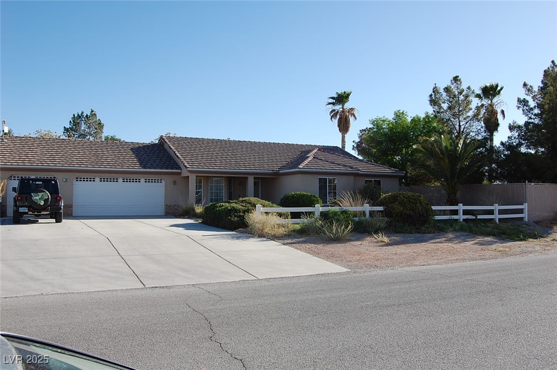 30 Diamond Bar Road, Pahrump, Nevada image 1