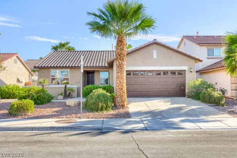 Homes For Sale - 333 S Arroyo Grande Boulevard<br/> Henderson, NV 89012