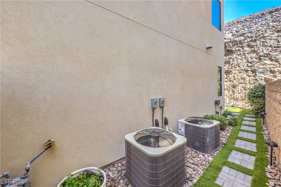 414 Tranquil Peak Court, Henderson, Nevada image 46