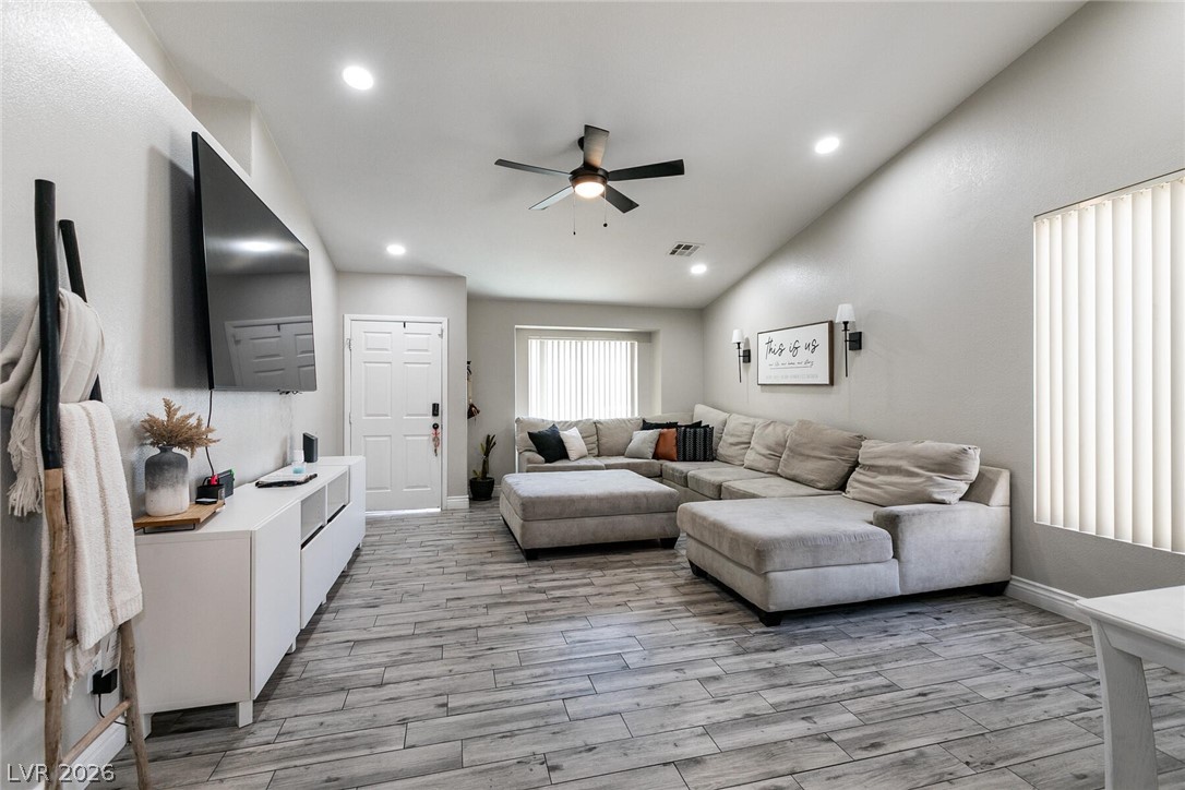 5988 Turtle River Avenue