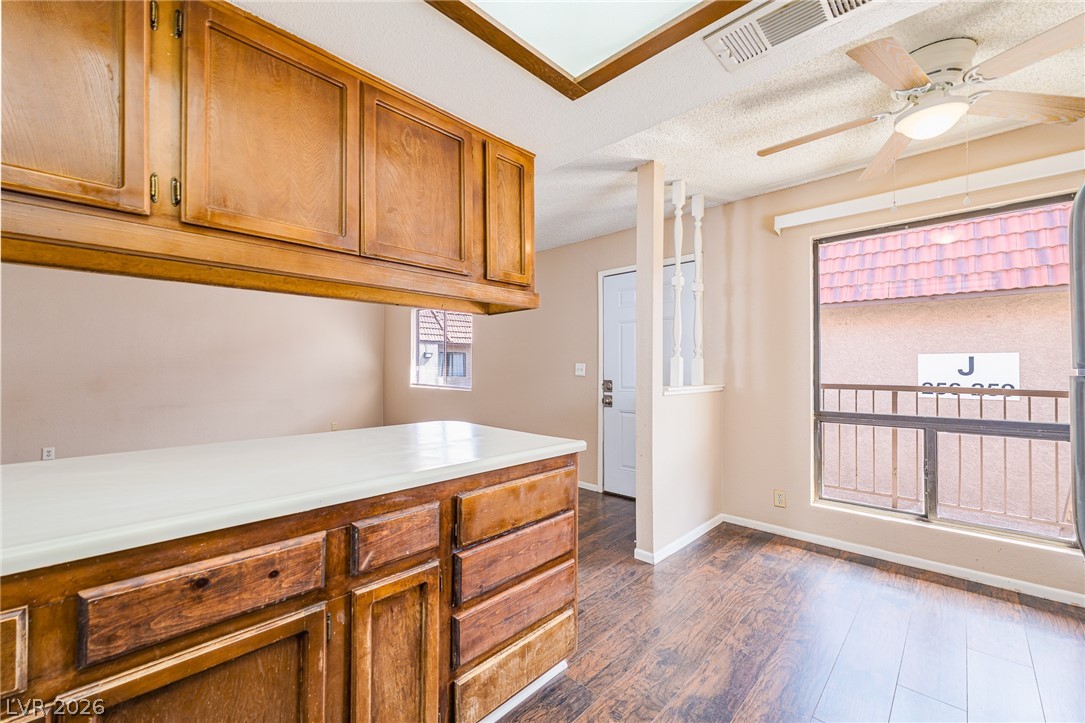 4300 N Lamont Street 251