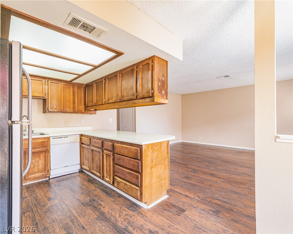 4300 N Lamont Street 251