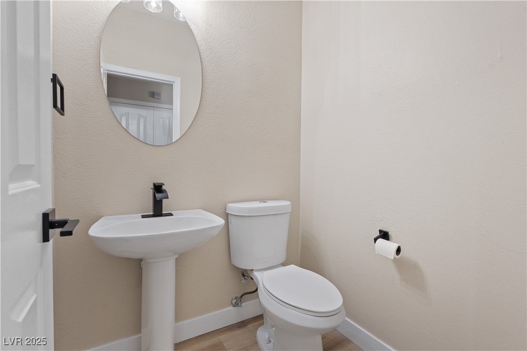 Las Vegas, Nevada 89147, United States, 4 Bedrooms Bedrooms, ,4 BathroomsBathrooms,Residential,Active,186011