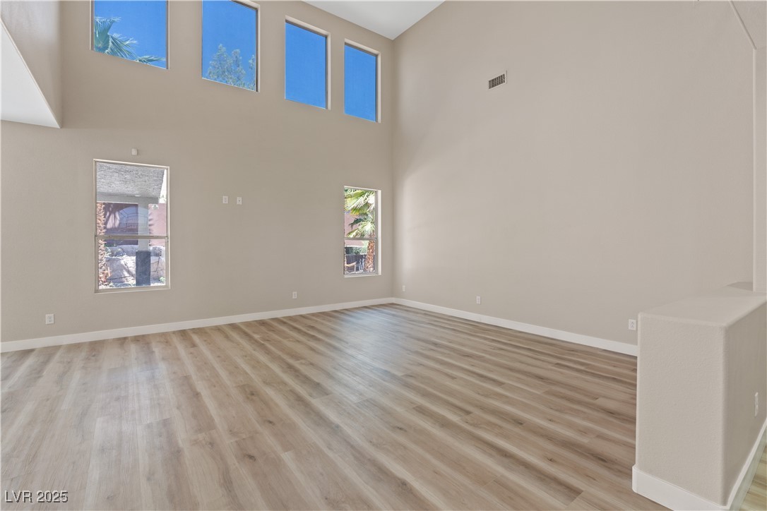 Las Vegas, Nevada 89147, United States, 4 Bedrooms Bedrooms, ,4 BathroomsBathrooms,Residential,Active,186011