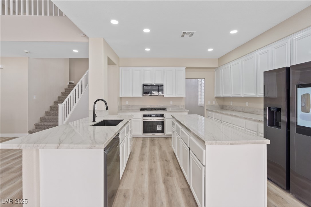 Las Vegas, Nevada 89147, United States, 4 Bedrooms Bedrooms, ,4 BathroomsBathrooms,Residential,Active,186011