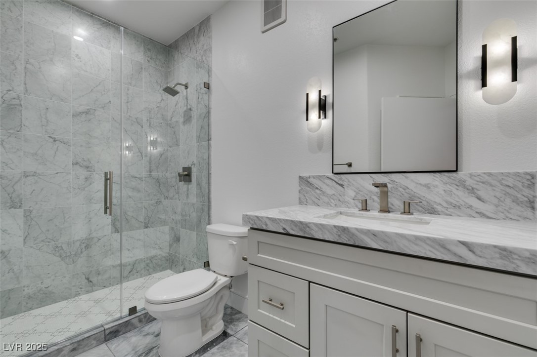 Las Vegas, Nevada 89103, United States, 2 Bedrooms Bedrooms, ,2 BathroomsBathrooms,Residential,Active,212163