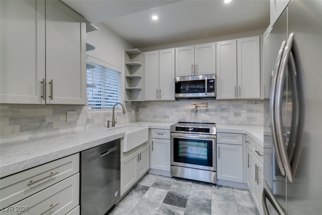 Las Vegas, Nevada 89103, United States, 2 Bedrooms Bedrooms, ,2 BathroomsBathrooms,Residential,Active,212163