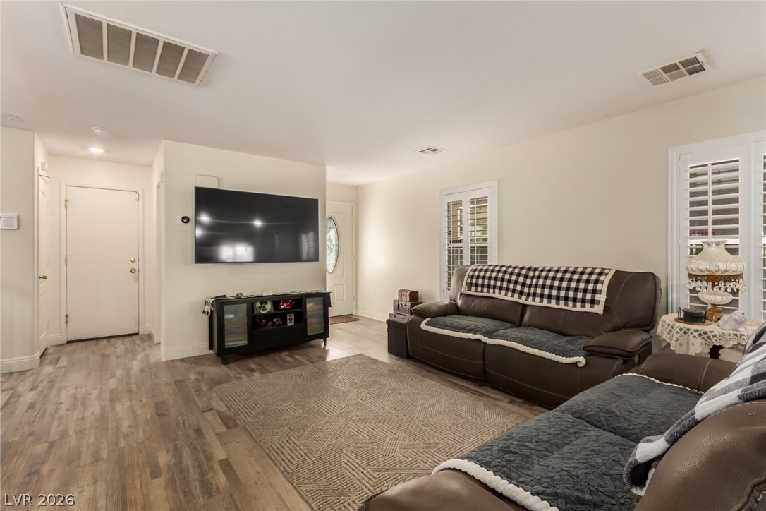 8717 Dodds Canyon Street