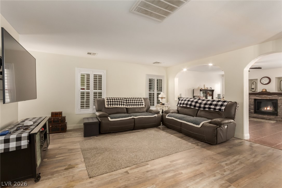 8717 Dodds Canyon Street