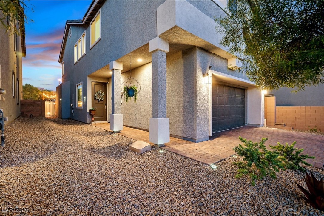 9996 Blue Rain Street