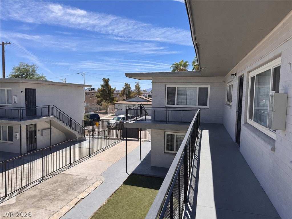 2213 Sunrise Avenue