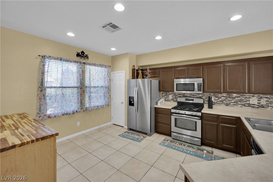 3619 Prairie Orchid Avenue
