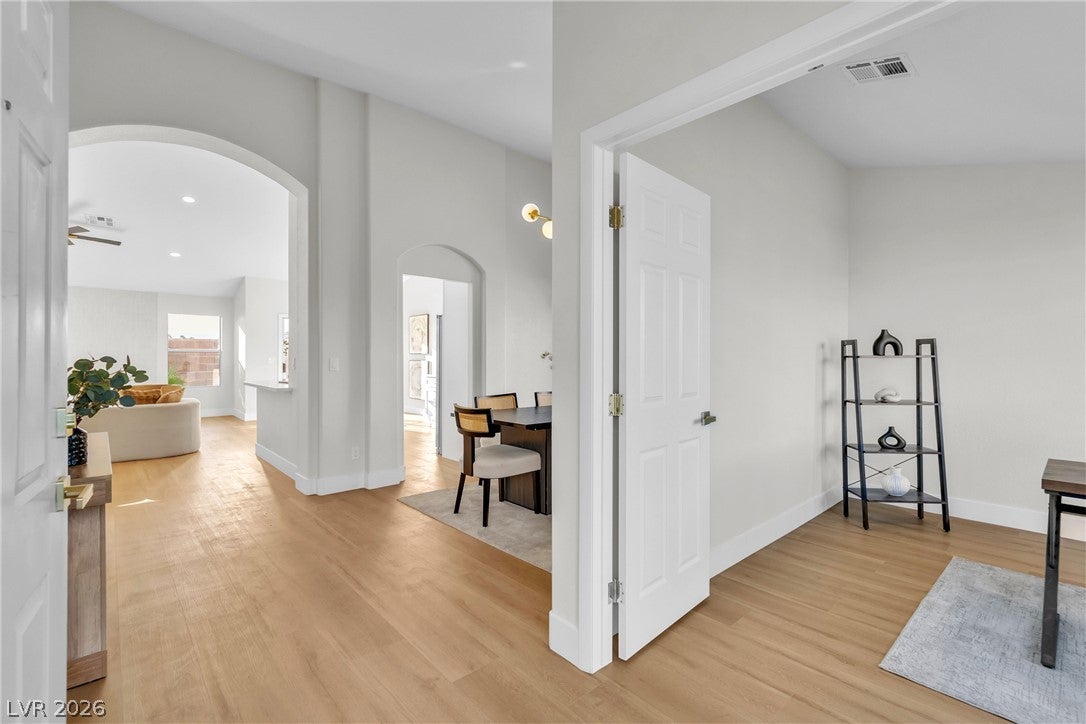 277 Gentle Bay Avenue
