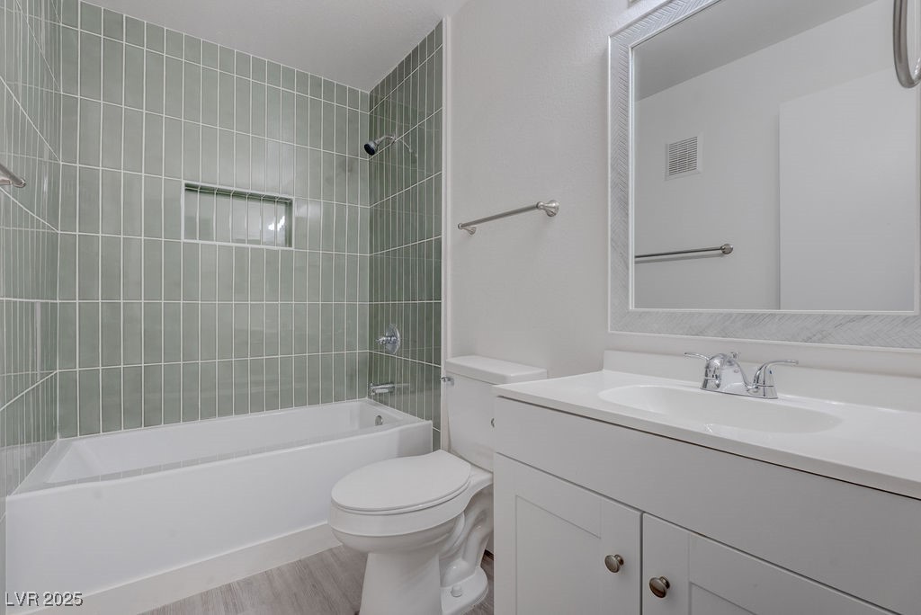 3060 Tarpon Drive 204