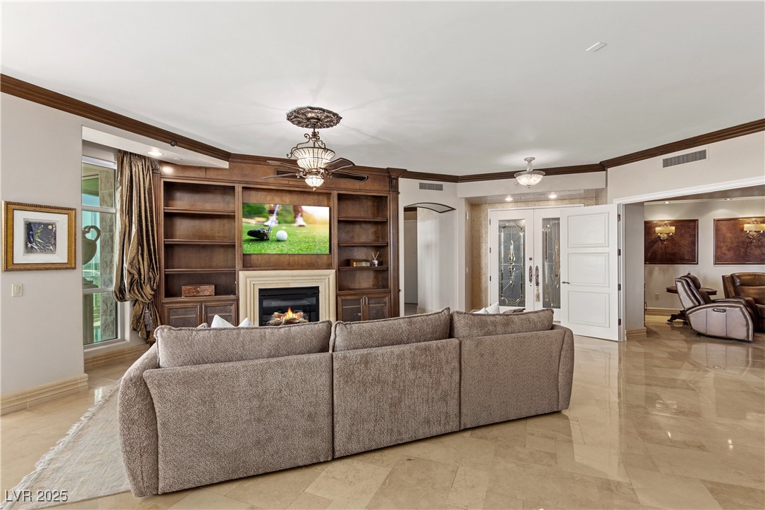 9101 Alta Drive 202