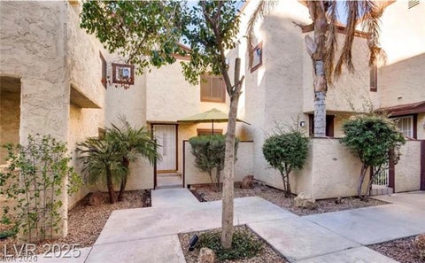 Townhouse For Sale - 5029 Spencer Street #A<br/> Clark County, Las Vegas, NV 89119