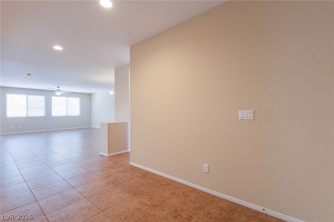 10119 Amana Oaks Avenue