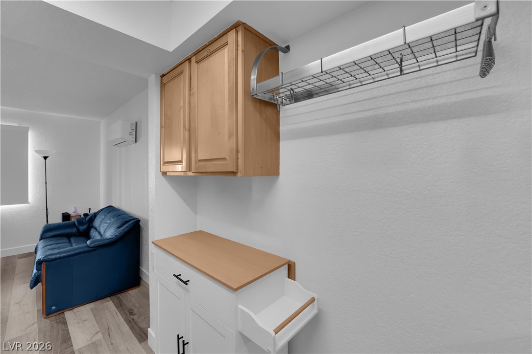 100 S Crestline Drive 3