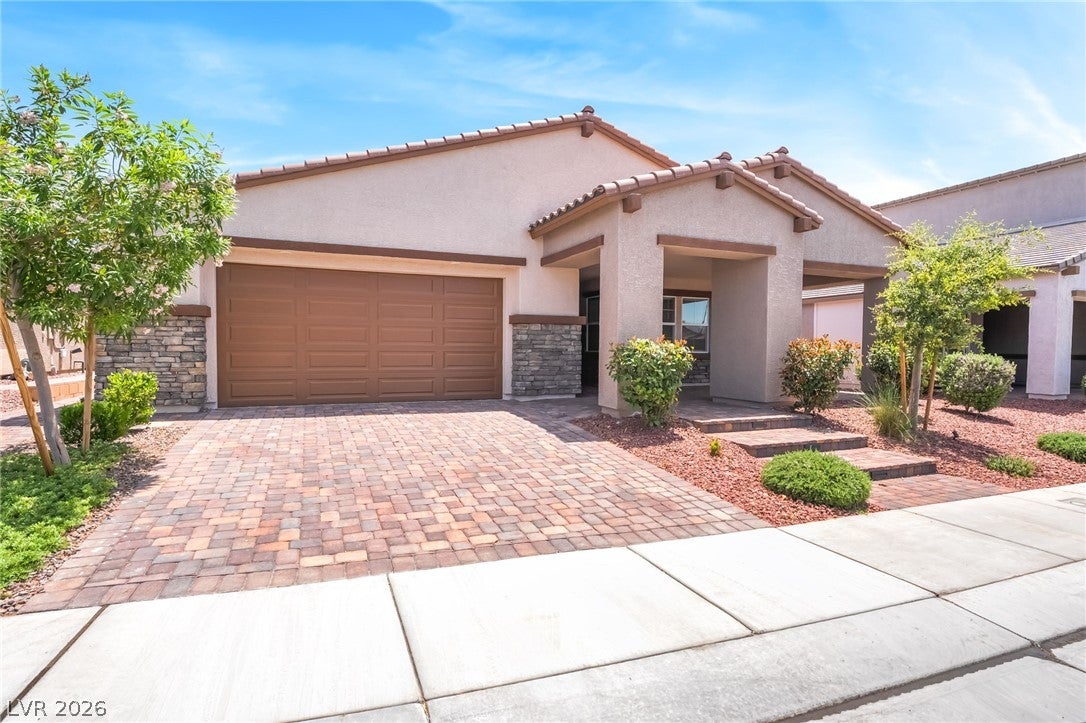 3513 Lamberto Cliff Way