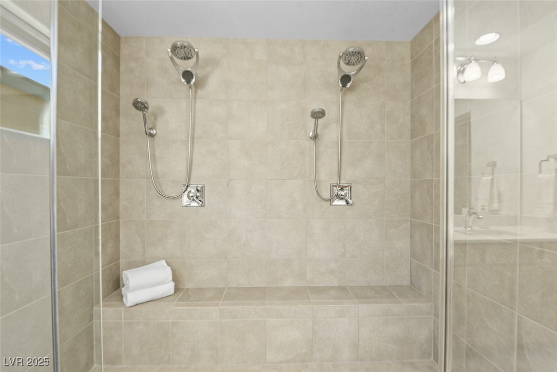 Henderson, Nevada 89044, United States, 4 Bedrooms Bedrooms, ,4 BathroomsBathrooms,Residential,Active,232453