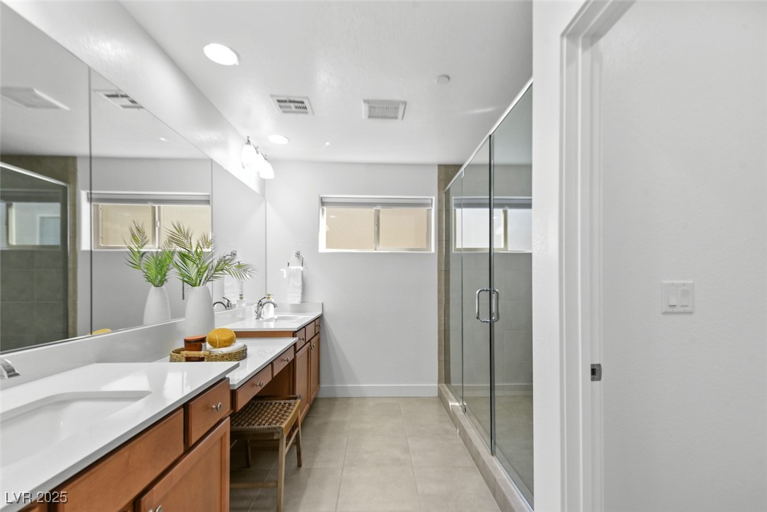 Henderson, Nevada 89044, United States, 4 Bedrooms Bedrooms, ,4 BathroomsBathrooms,Residential,Active,232453