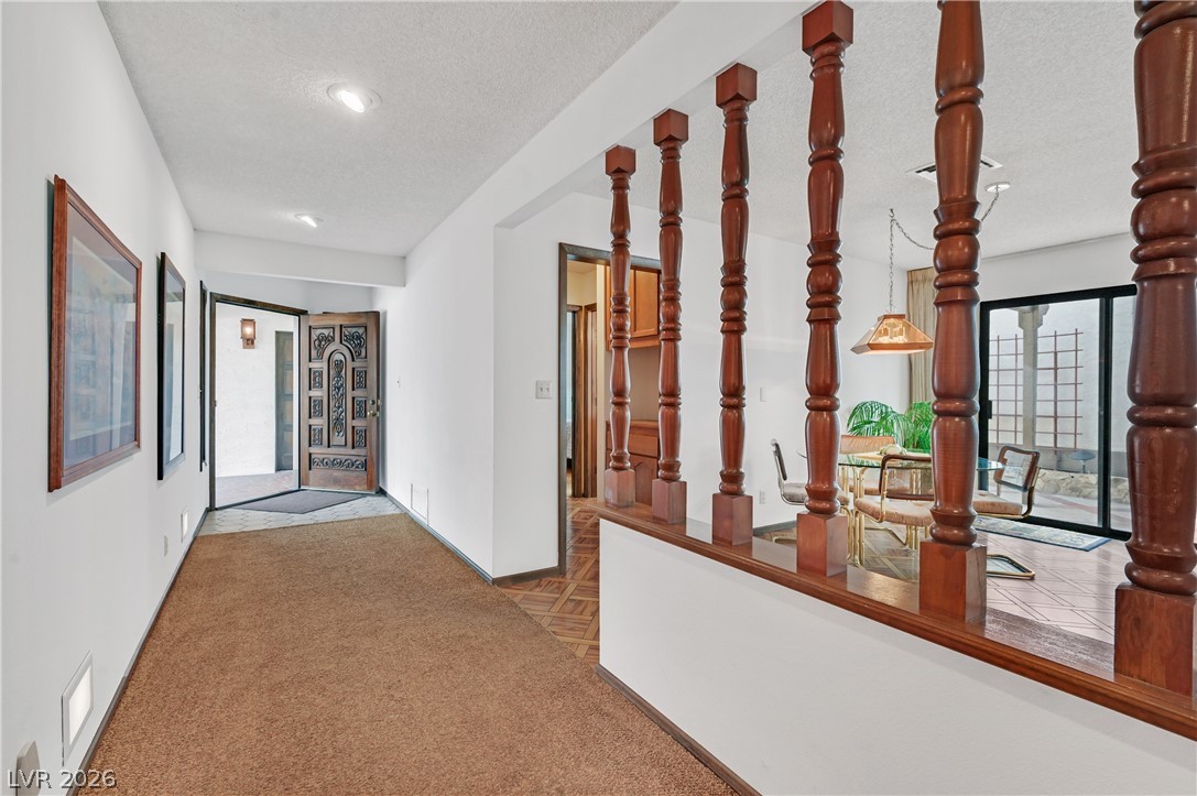 3020 Calle De Laredo