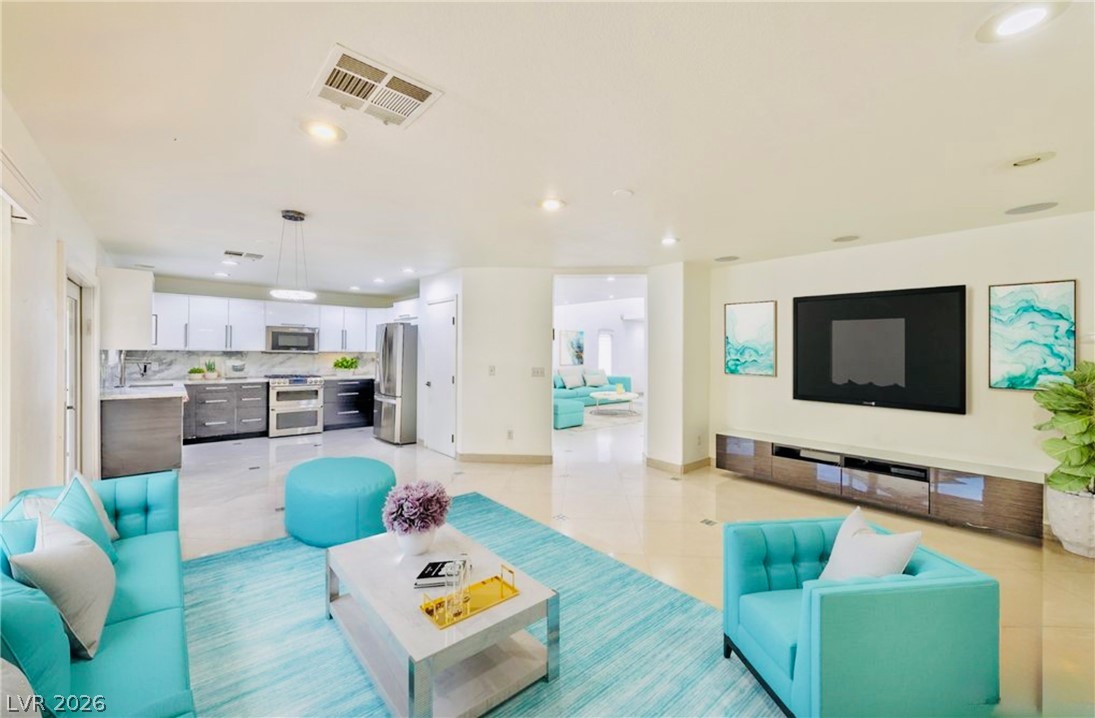 9845 Via Delores Avenue
