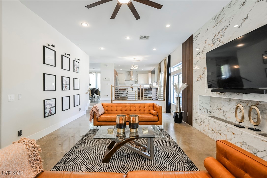 Las Vegas, Nevada 89129, United States, 6 Bedrooms Bedrooms, ,3 BathroomsBathrooms,Residential,Active,41391