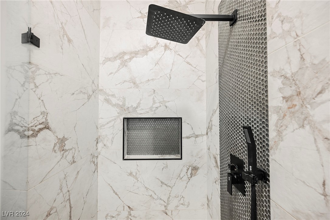 Las Vegas, Nevada 89129, United States, 6 Bedrooms Bedrooms, ,3 BathroomsBathrooms,Residential,Active,41391