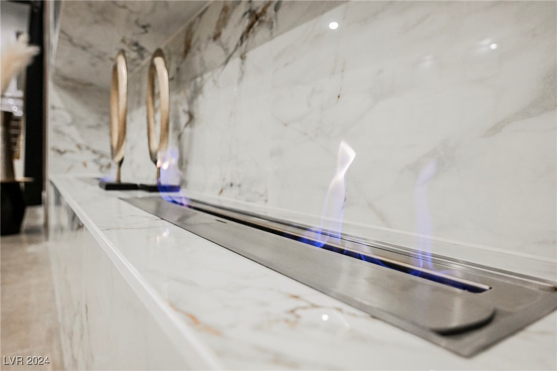 Las Vegas, Nevada 89129, United States, 6 Bedrooms Bedrooms, ,3 BathroomsBathrooms,Residential,Active,41391