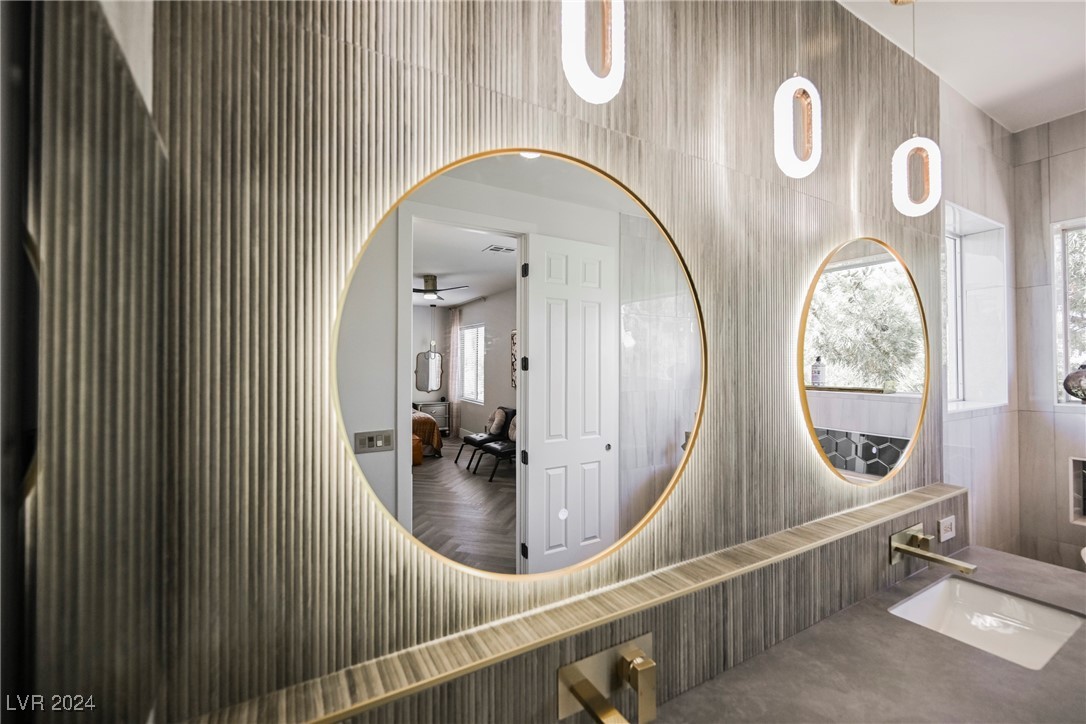 Las Vegas, Nevada 89129, United States, 6 Bedrooms Bedrooms, ,3 BathroomsBathrooms,Residential,Active,41391