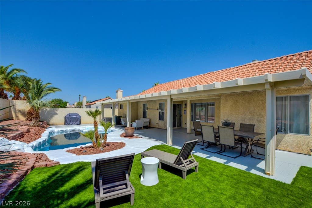 Photo of 2729 Pinewood Avenue, Henderson, NV 89074 (MLS # 2792932)