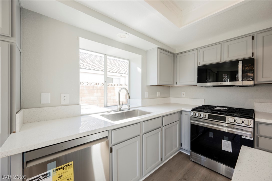 2420 Rice Flower Circle