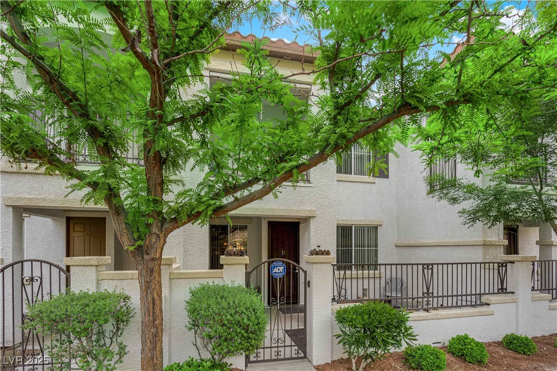 1525 Spiced Wine Avenue #10102, Henderson, Nevada image 3