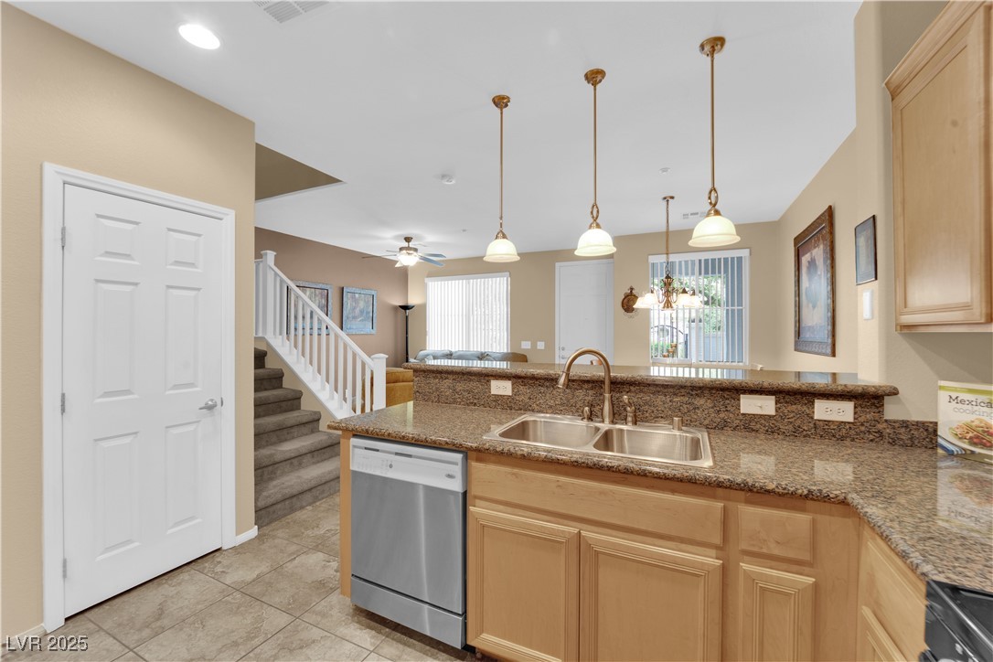 1525 Spiced Wine Avenue #10102, Henderson, Nevada image 14