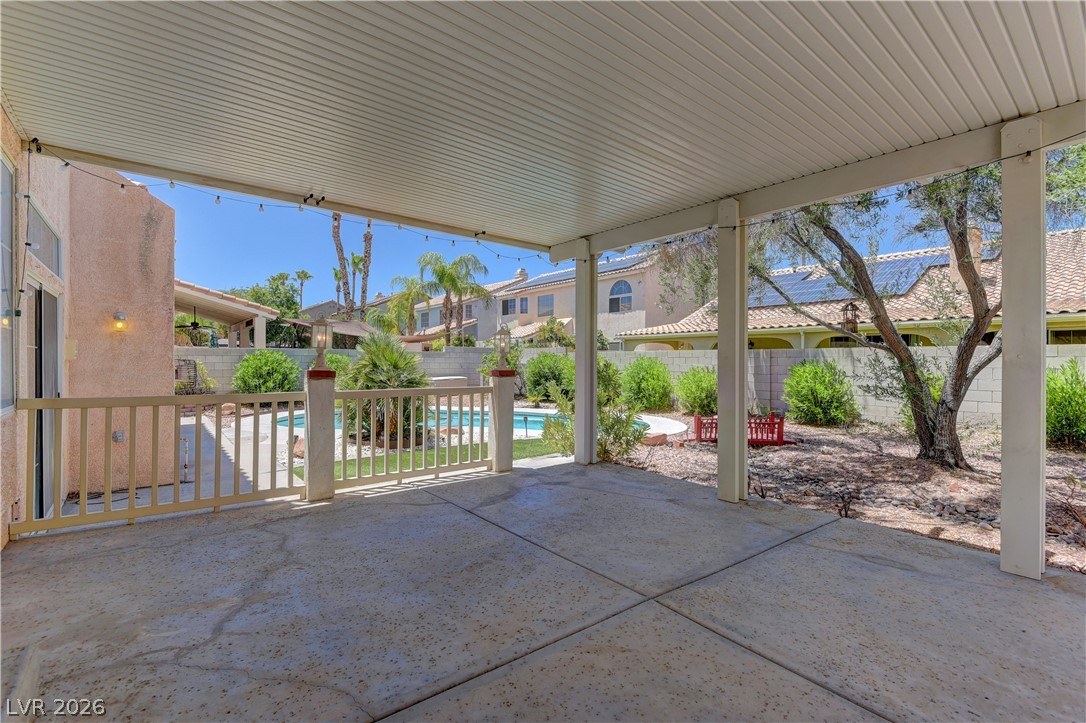 11 Old Lake Circle