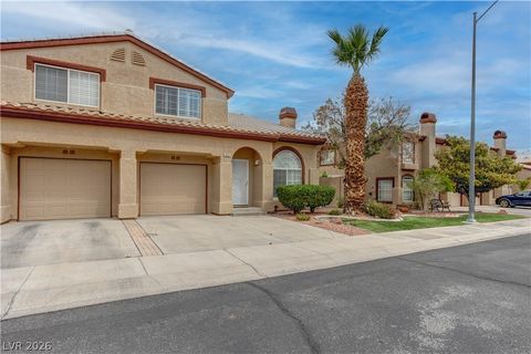 Townhouse For Sale - 690 Ambling Gait Avenue<br/> Henderson, NV 89015