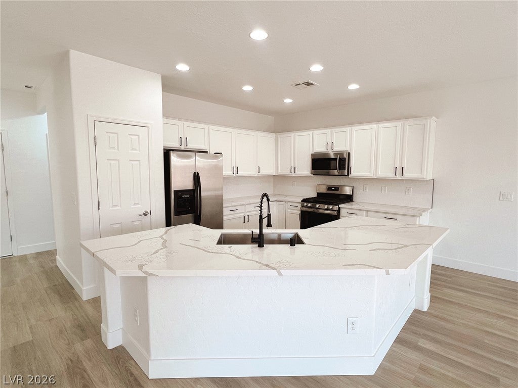 7532 Homing Pigeon Street