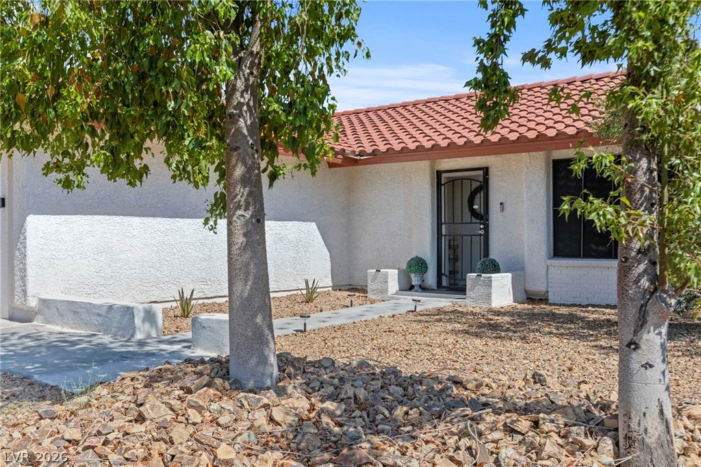 Photo of 445 Concord Way, Henderson, NV 89015 (MLS # 2811561)