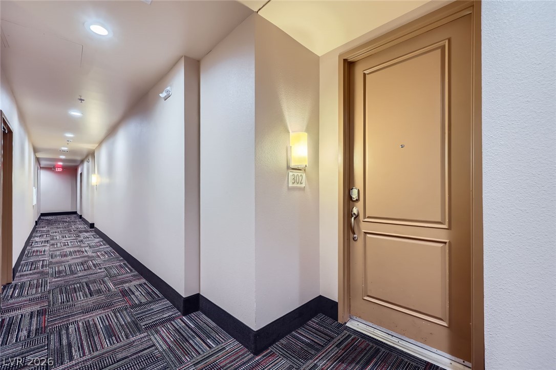 43 E Agate Avenue 302