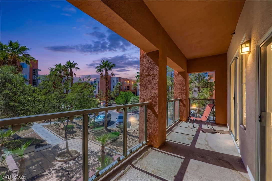 43 E Agate Avenue 302