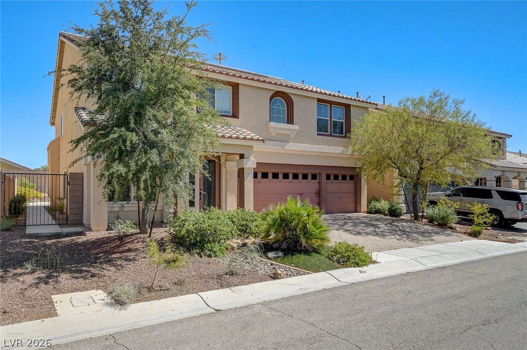 5562 Yarra Valley Avenue