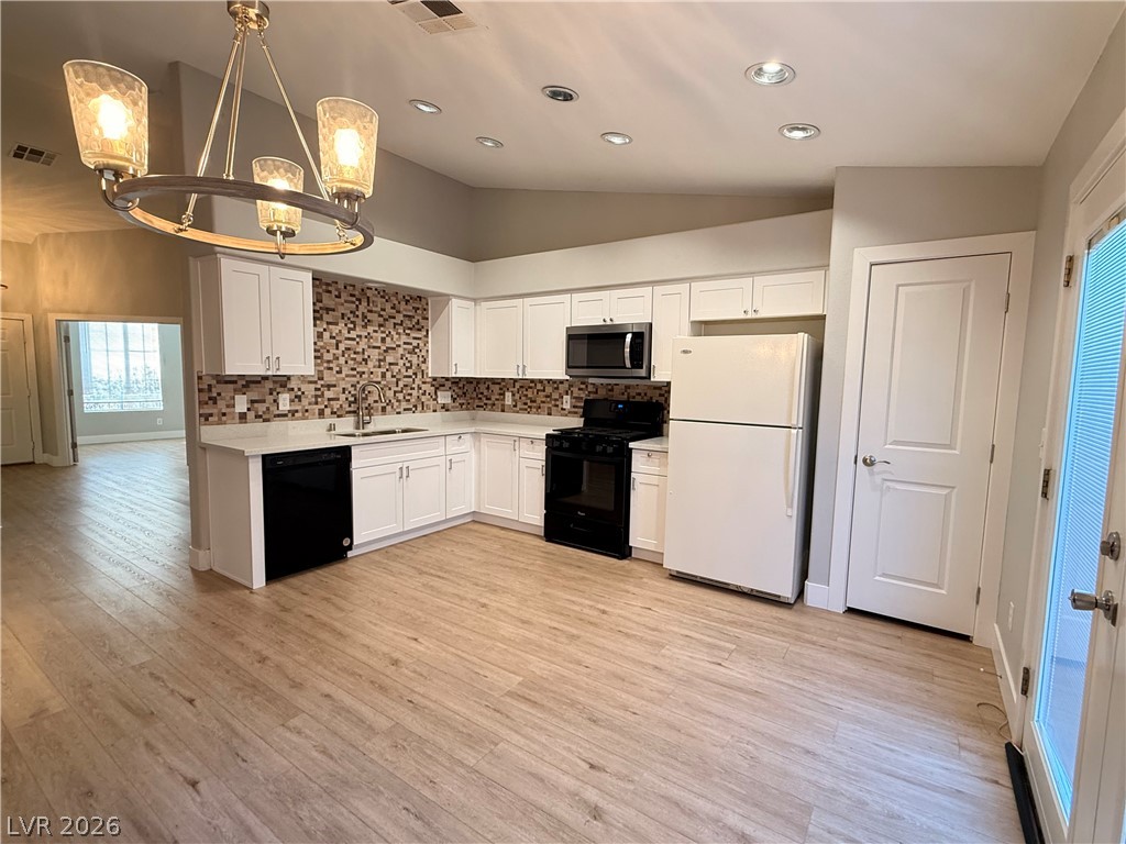 3628 Mountain River Street