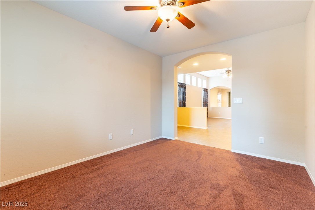 3813 Rocklin Peak Avenue