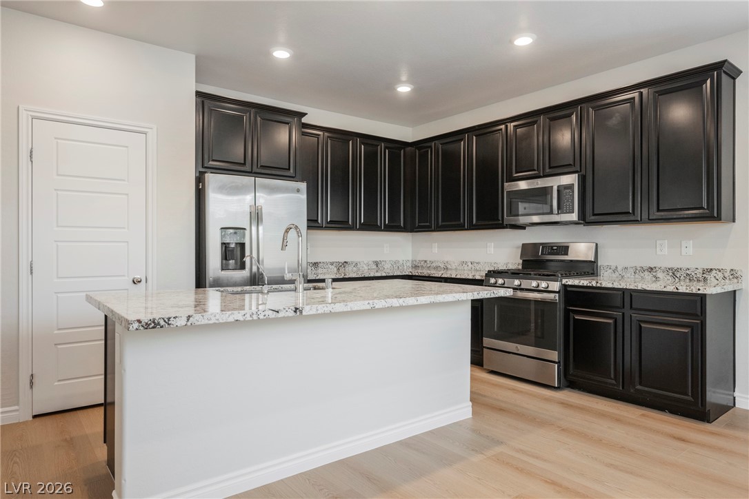 7013 Nash Tracks Street