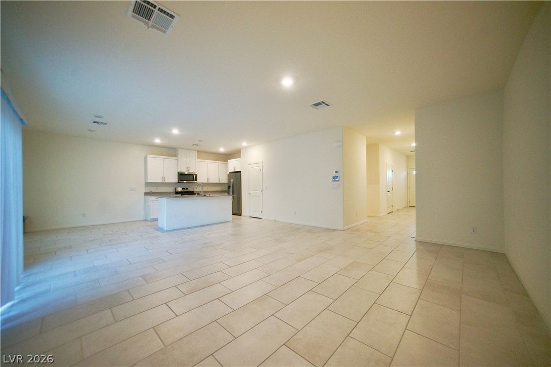 6155 Larimar Gold Street